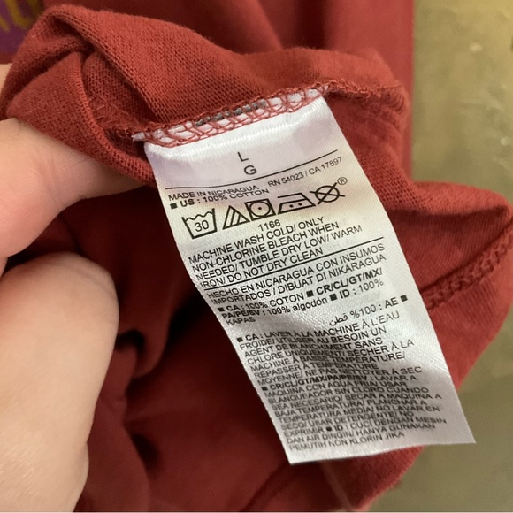 Mary J. Blige Long Sleeve Graphic Tee - Picture 11 of 11